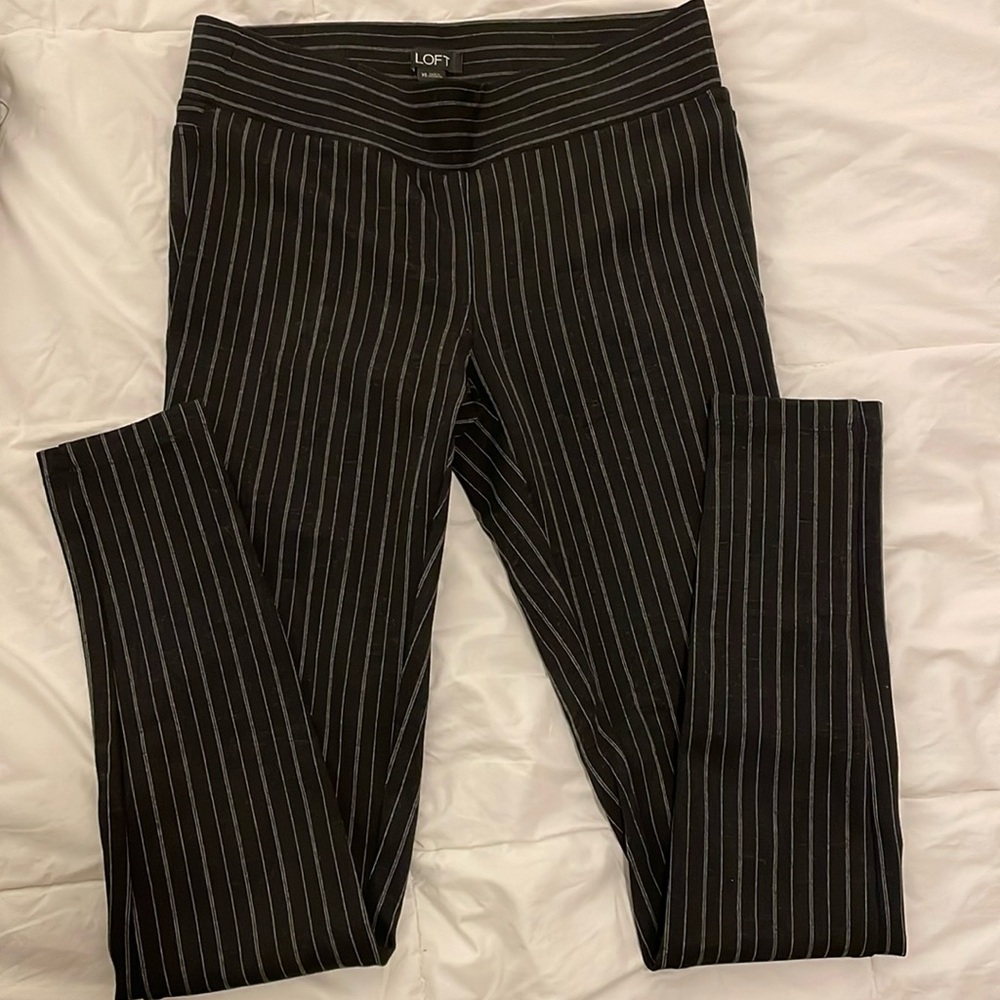 LOFT Pin Stripped Leggings